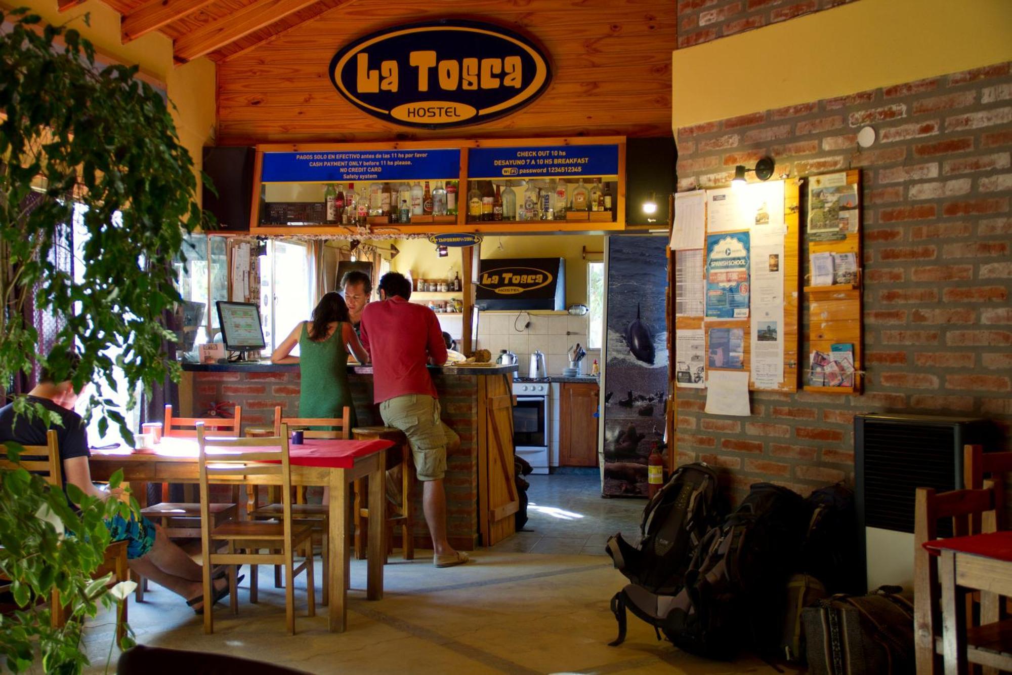 La Tosca Hostel Puerto Madryn Dış mekan fotoğraf
