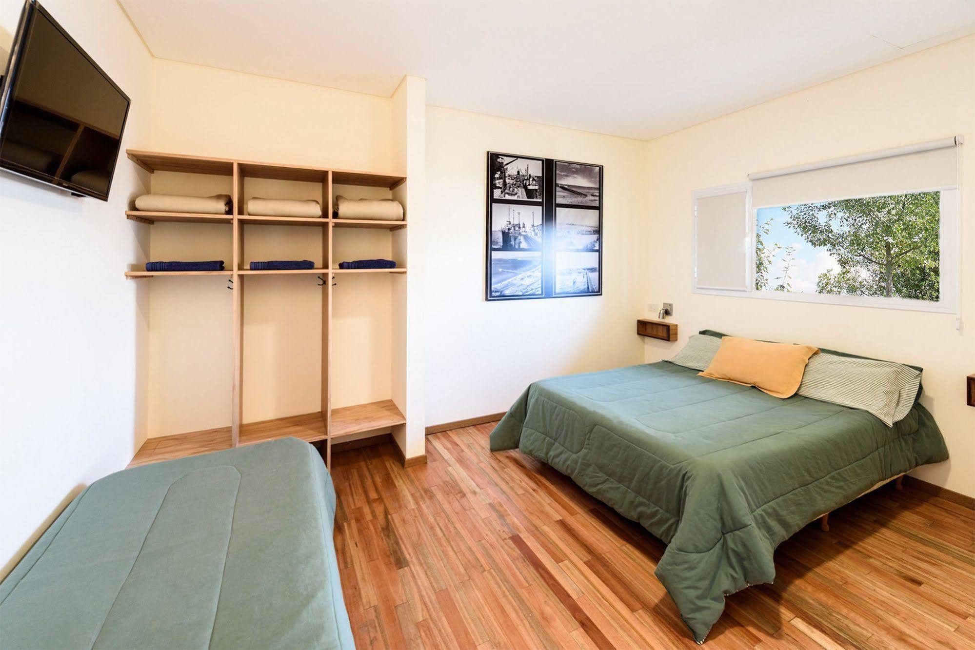 La Tosca Hostel Puerto Madryn Dış mekan fotoğraf