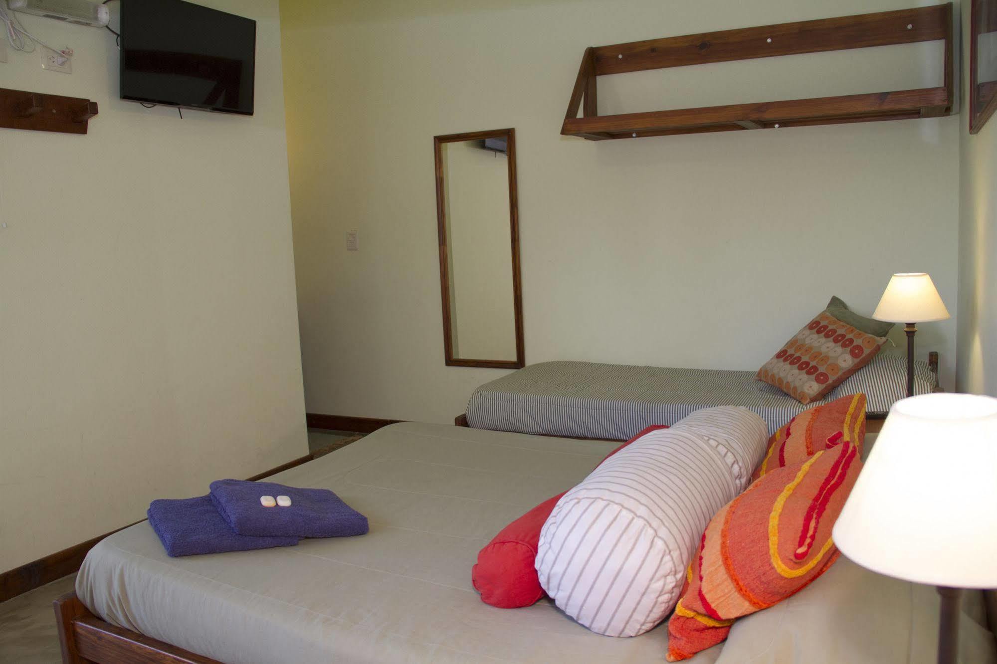 La Tosca Hostel Puerto Madryn Dış mekan fotoğraf