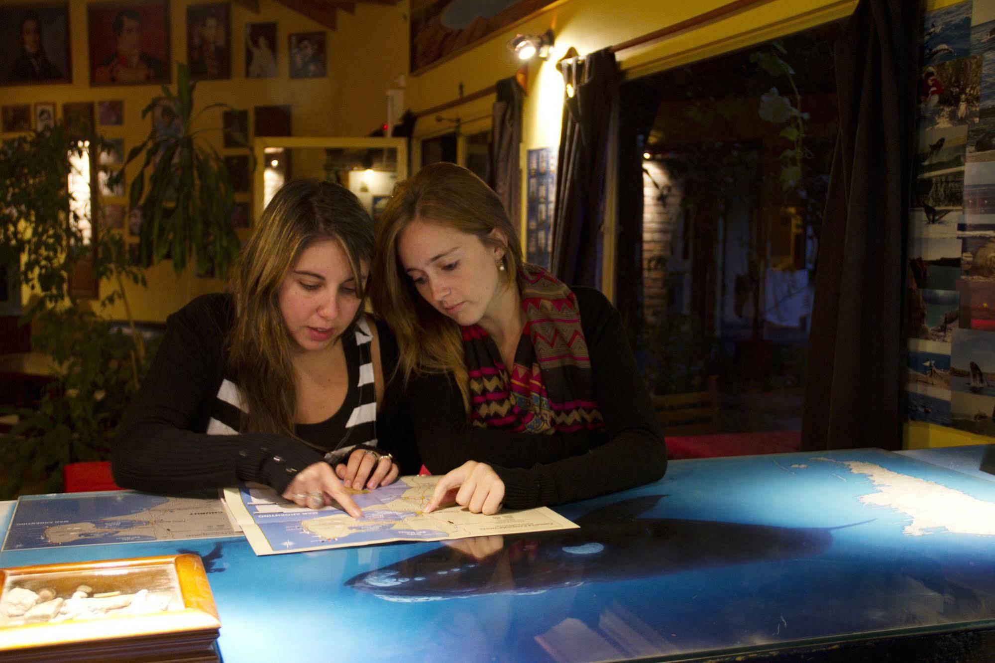 La Tosca Hostel Puerto Madryn Dış mekan fotoğraf